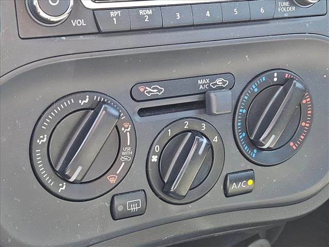 Used 2017 Nissan Juke S image 14