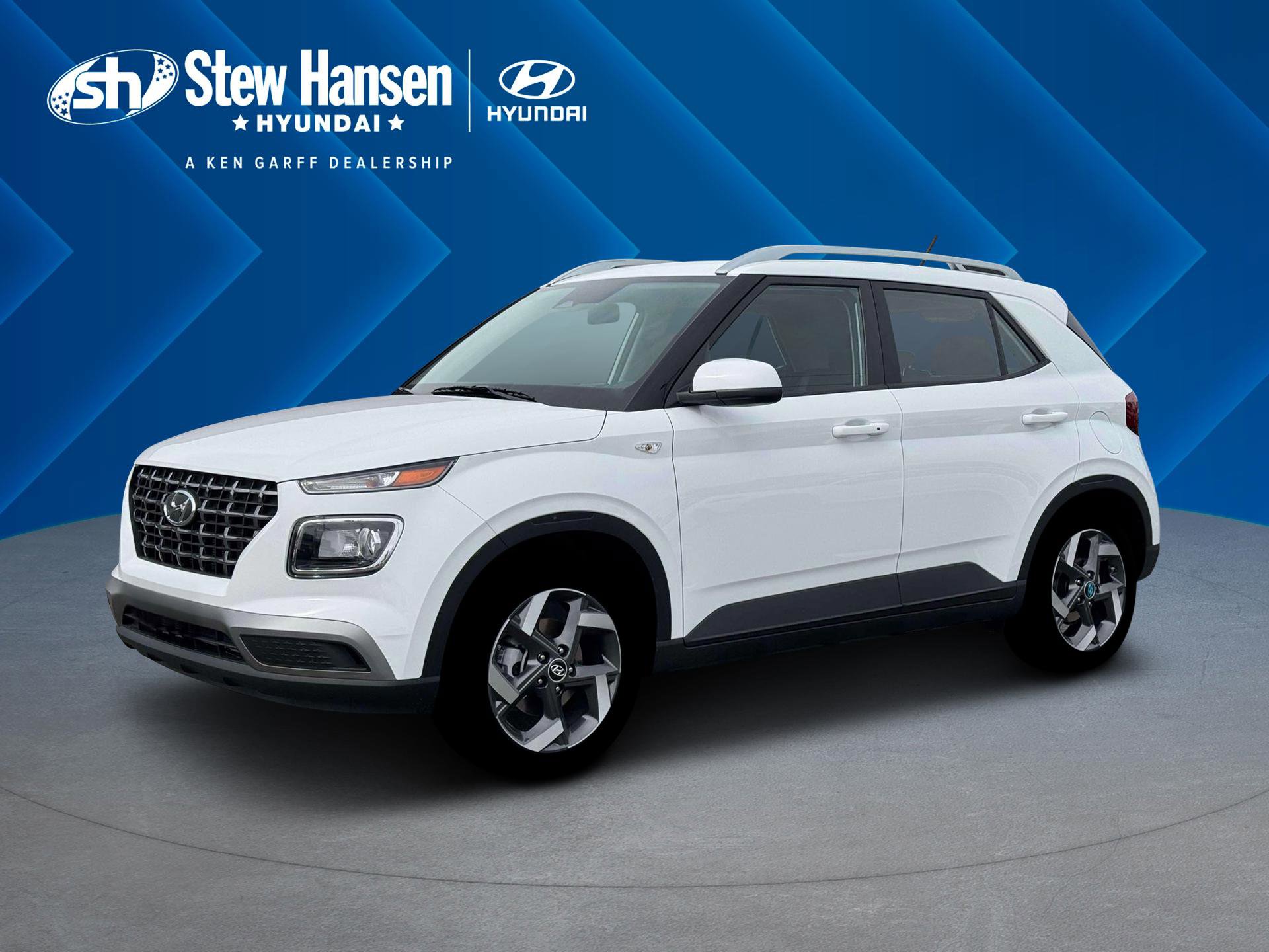 New 2026 Hyundai Venue SEL FWD image 2