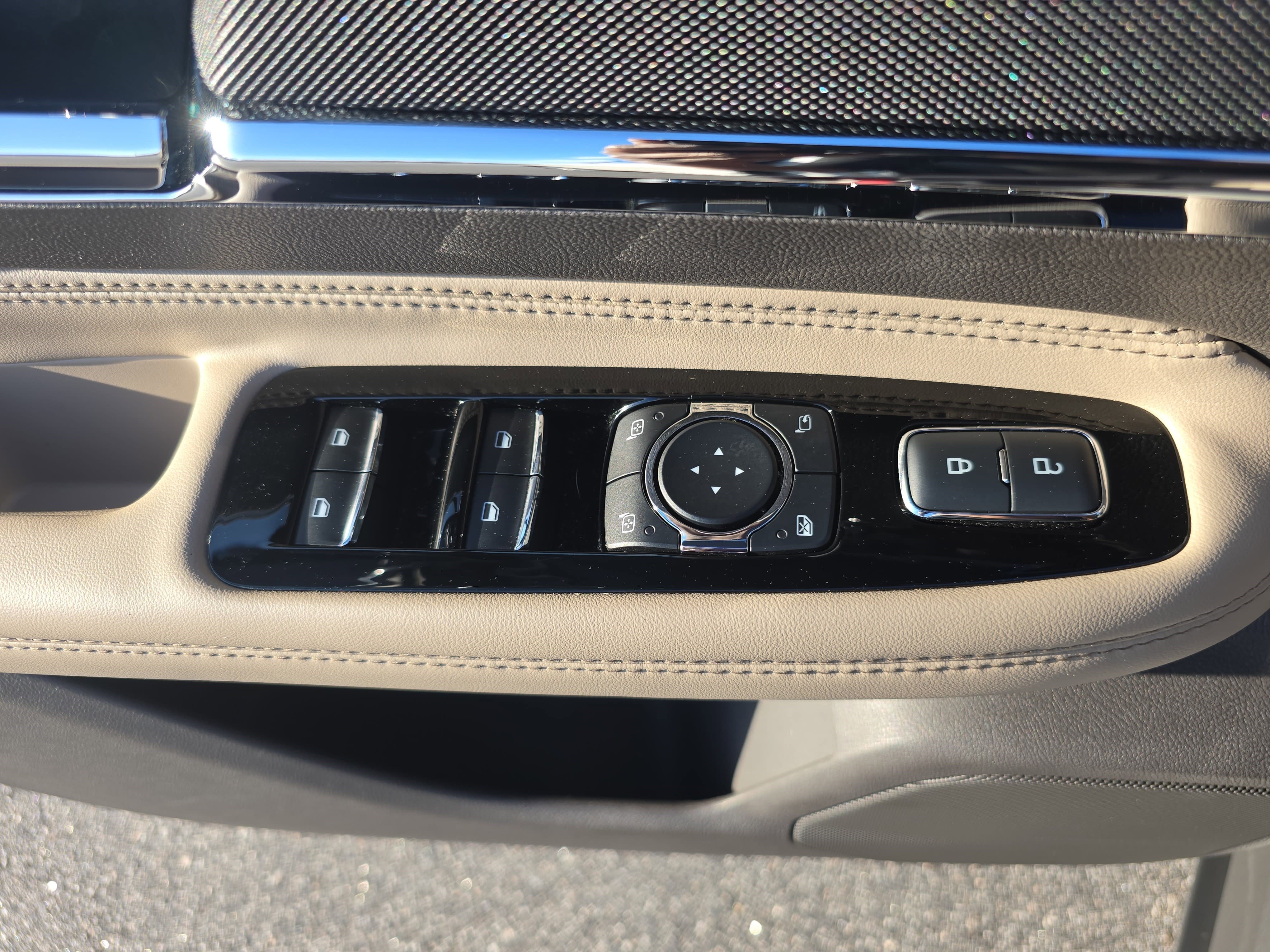 Certified 2023 Lincoln Corsair AWD w/ Equipment Group 102A image 28