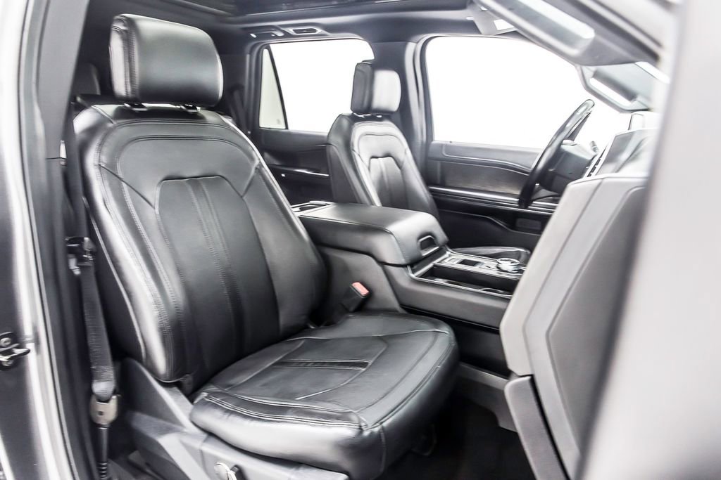 Used 2020 Ford Expedition Limited image 31