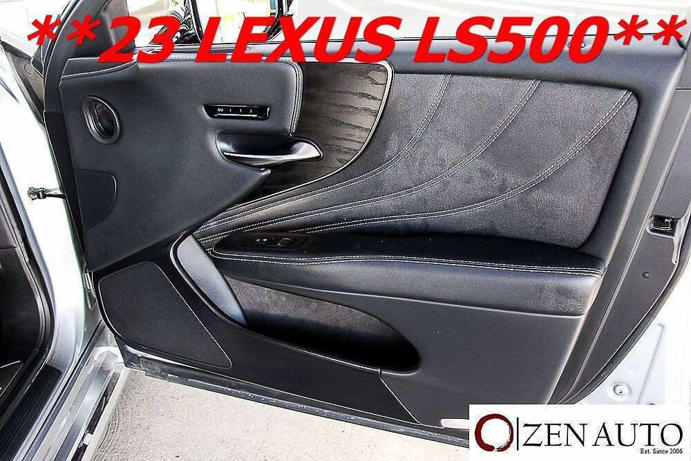 Used 2023 Lexus LS 500 w/ Accessory Package (Z1) RWD image 39