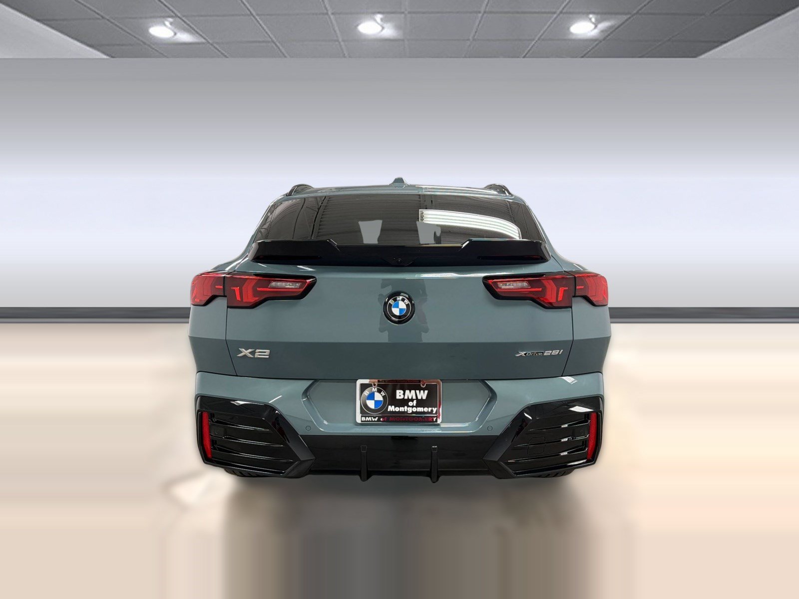 Used 2026 BMW X2 xDrive28i w/ M Sport Package AWD/4WD image 9