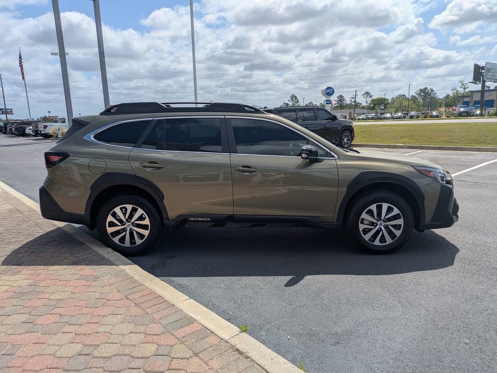Certified 2025 Subaru Outback Premium image 4