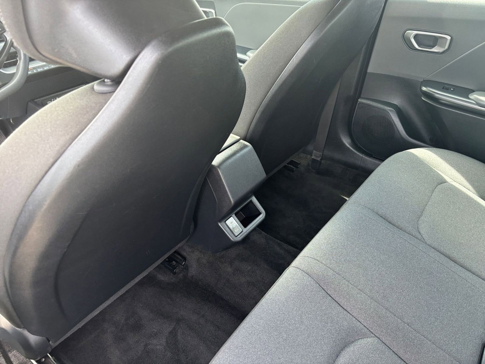 Used 2025 Kia K4 LXS image 25