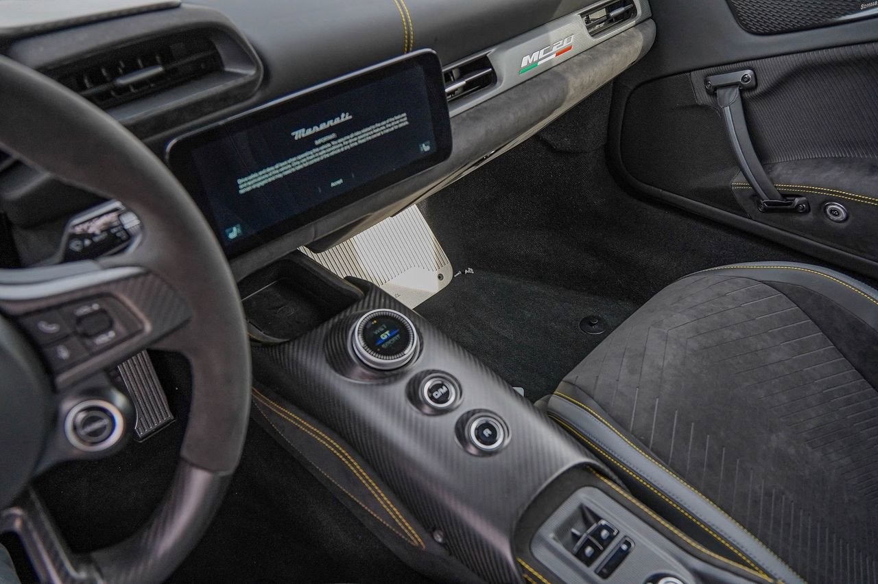 New 2024 Maserati MC20 Coupe image 18