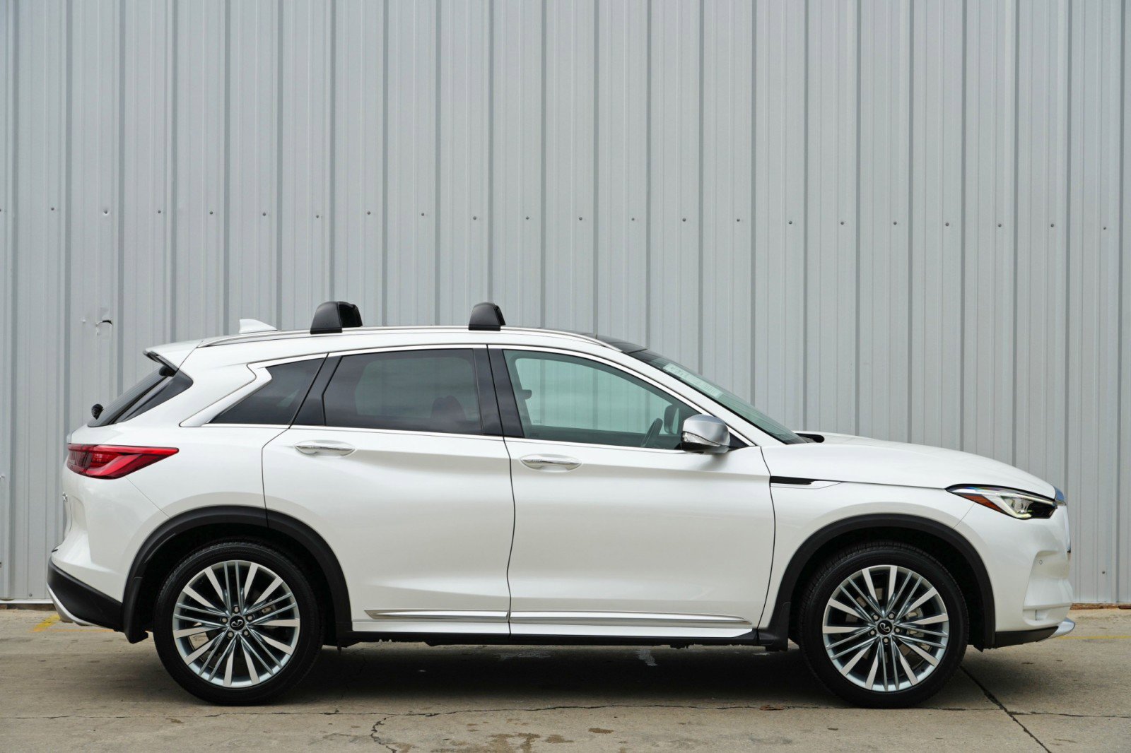 Used 2023 INFINITI QX50 Sensory w/ Accent Package image 58