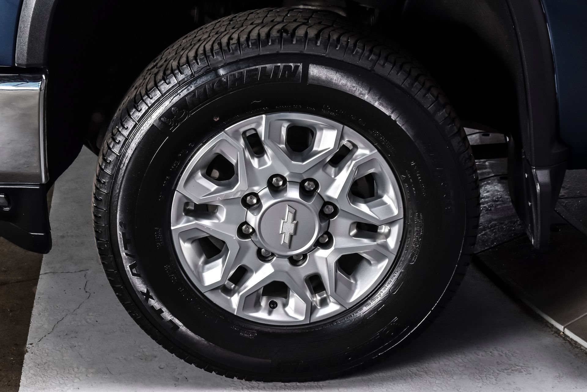 Used 2020 Chevrolet Silverado 2500 LTZ AWD/4WD image 8