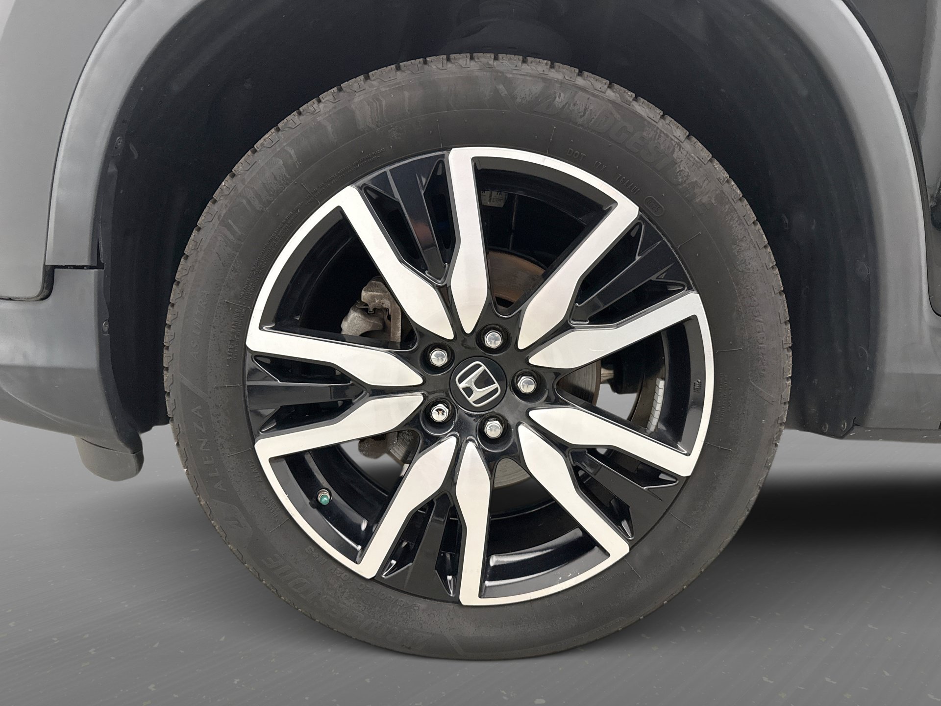 Used 2019 Honda Pilot Touring image 28