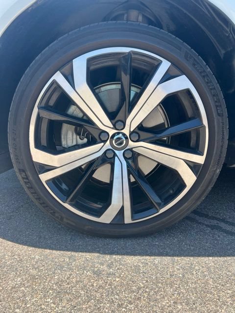 Used 2022 Volvo XC60 B6 R-Design AWD/4WD image 34