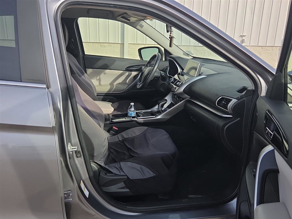 Used 2019 Mitsubishi Eclipse Cross SE image 10