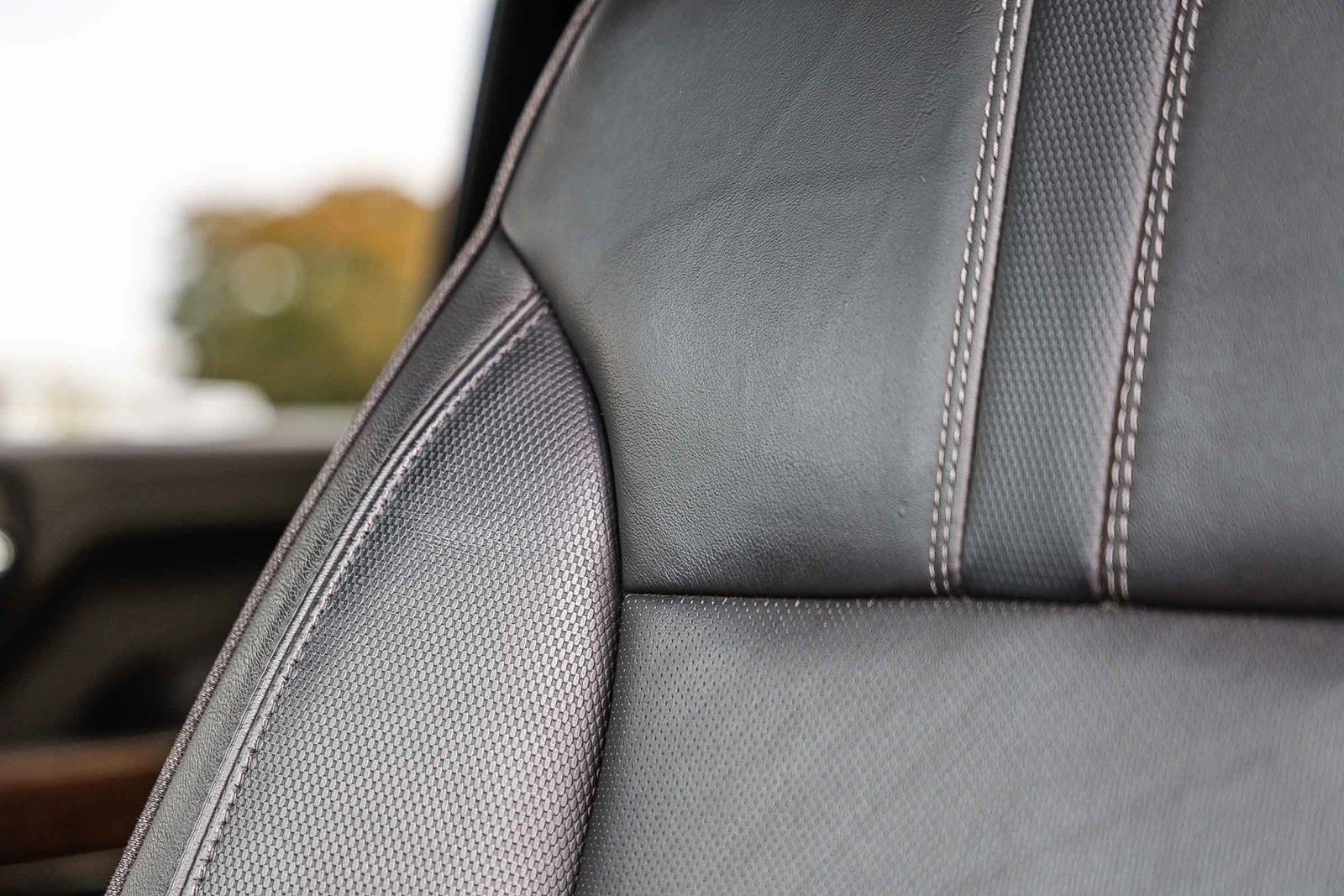 Used 2022 Chevrolet Silverado 2500 High Country w/ Safety Package II image 26