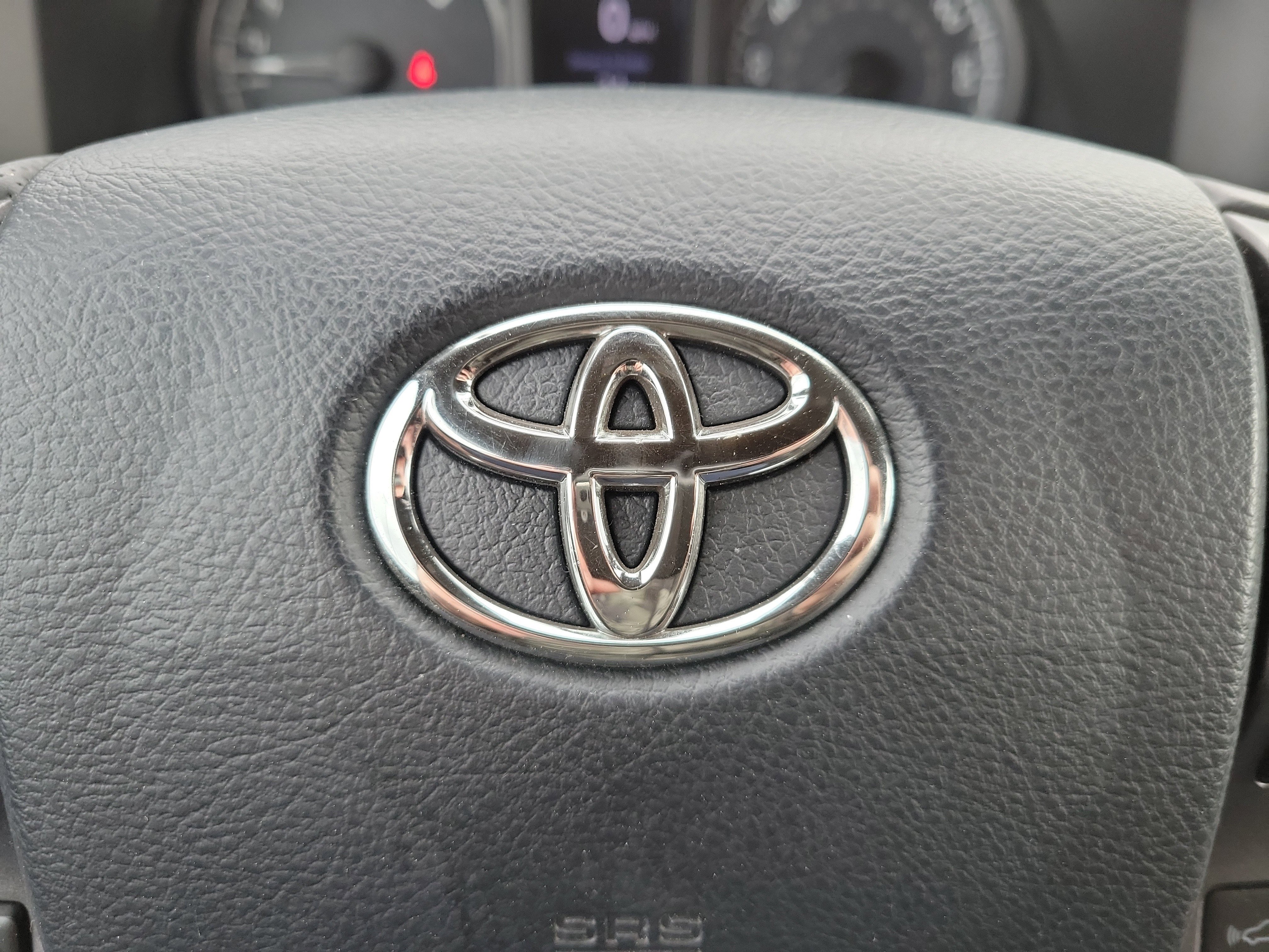 Used 2018 Toyota Tacoma TRD Off-Road image 23
