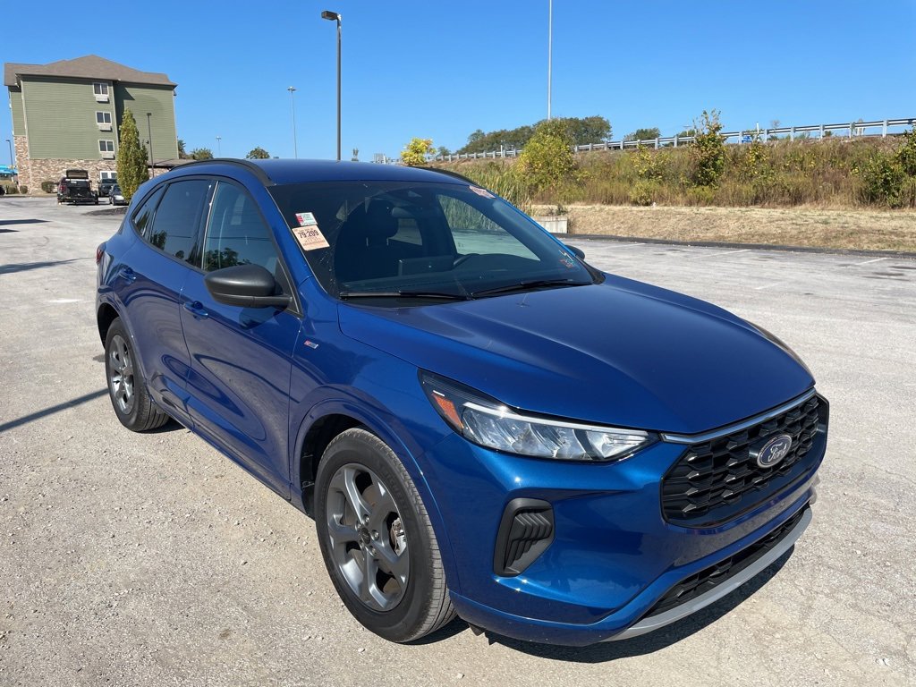 Certified 2023 Ford Escape ST-Line w/ Tech Pack #1 image 3