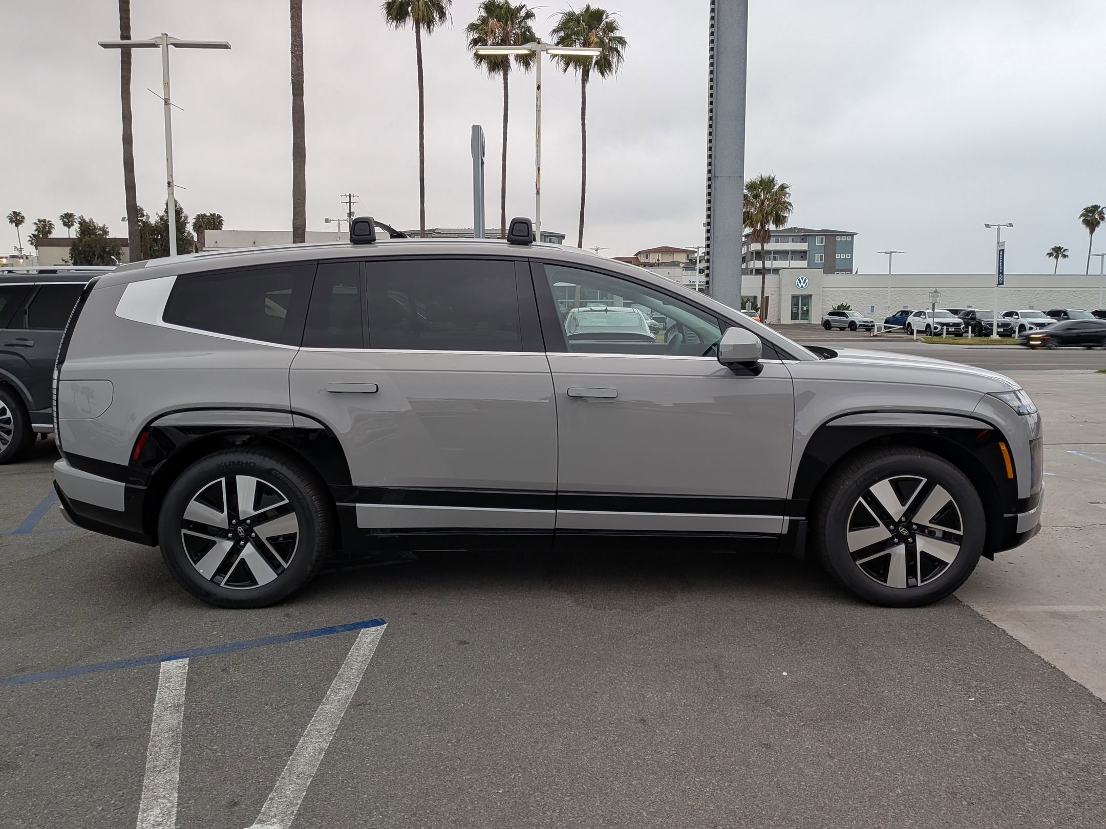 New 2026 Hyundai Ioniq 9 SEL image 5