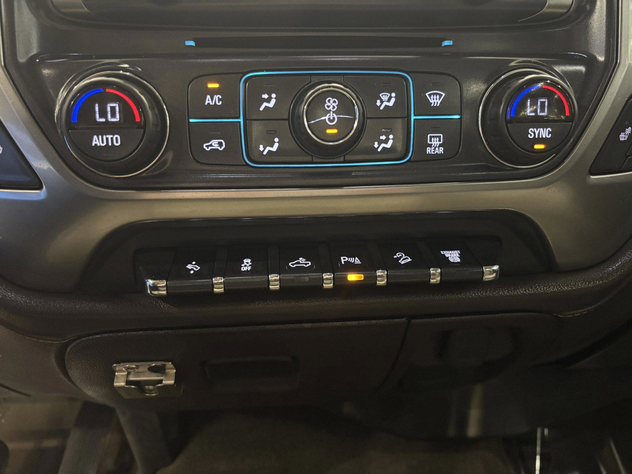 Used 2017 Chevrolet Silverado 3500 LTZ w/ Duramax Plus Package image 22