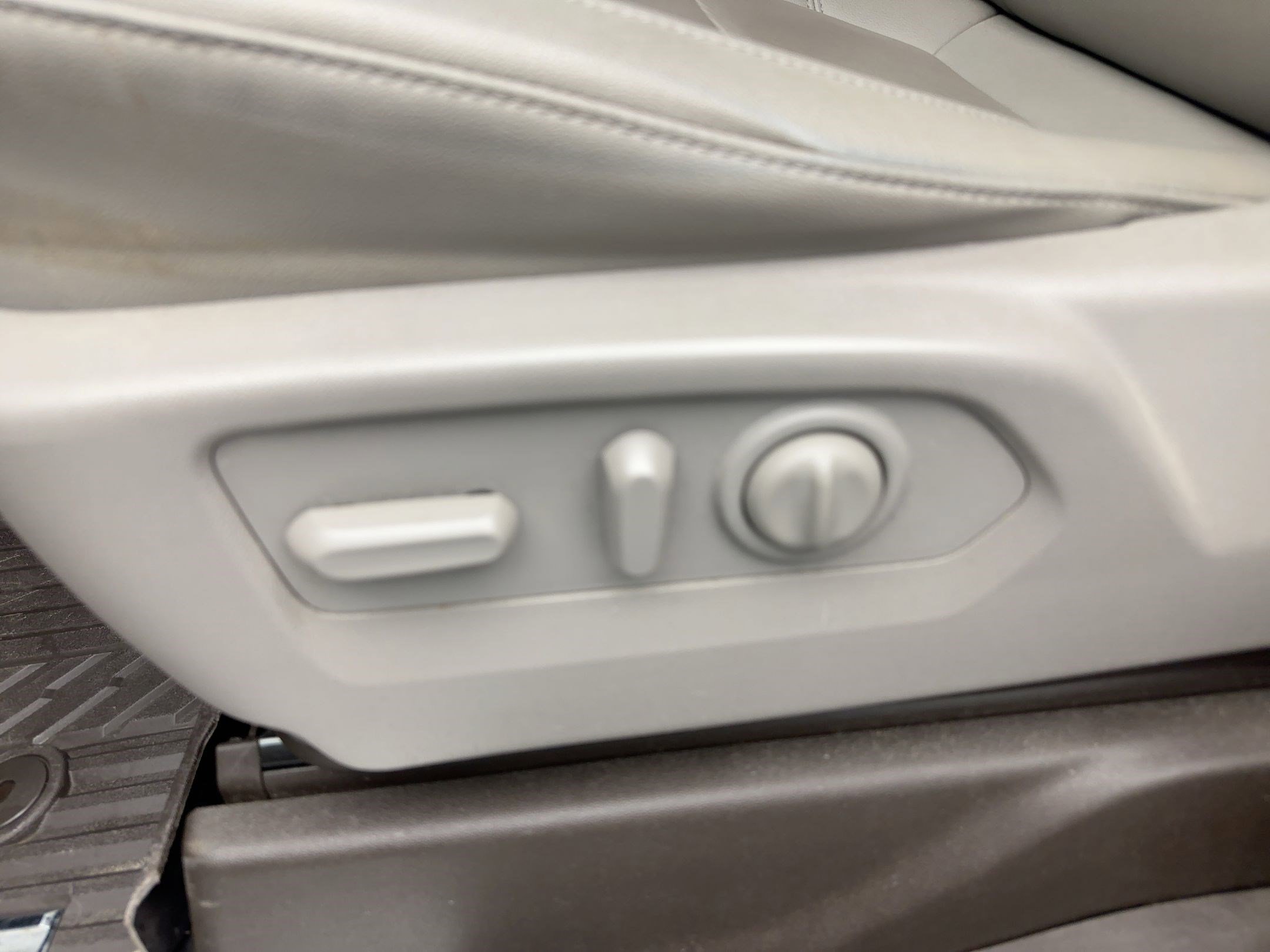 Certified 2022 Chevrolet Silverado 1500 LTZ image 14