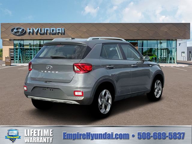 New 2026 Hyundai Venue SEL FWD image 7