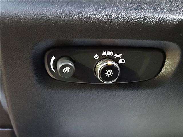 Used 2020 Chevrolet Traverse LS FWD image 23