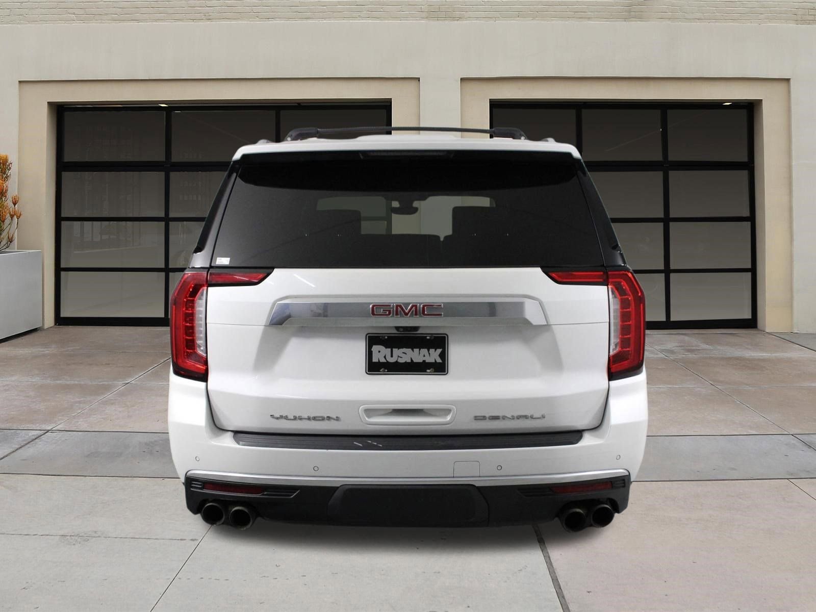 Used 2021 GMC Yukon XL Denali w/ Denali Ultimate Package image 5