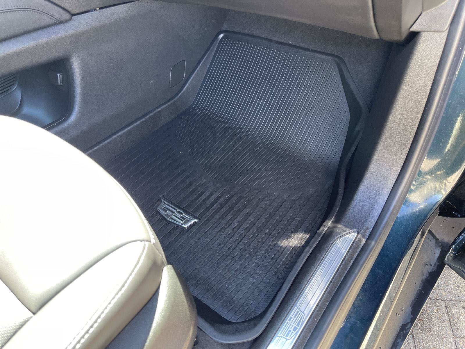 Used 2024 Cadillac XT5 Sportv w/ LPO, Floor Liner Package AWD/4WD image 41