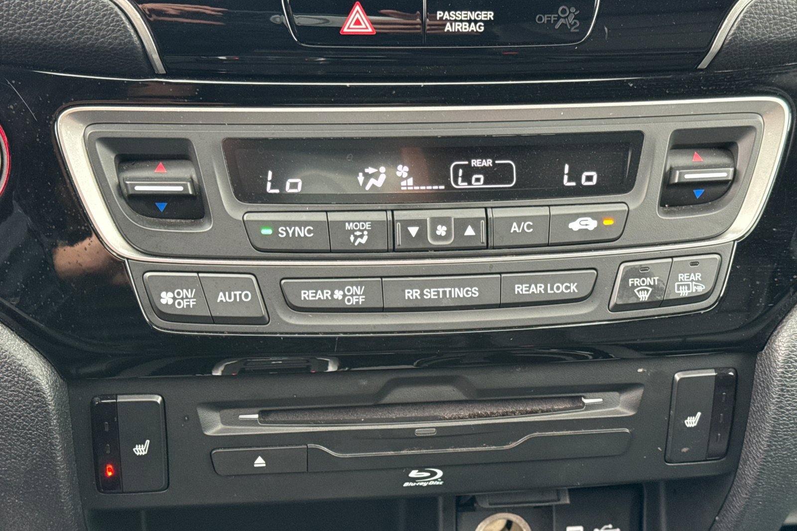 Used 2020 Honda Pilot Touring image 29