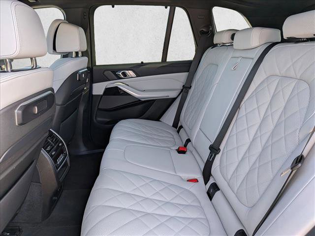 Used 2026 BMW X5 M60i AWD/4WD image 16
