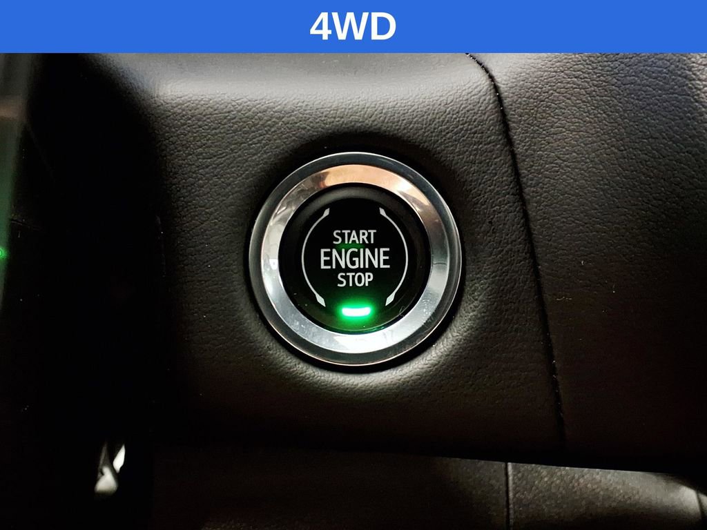 Used 2023 Chevrolet Tahoe Premier image 16