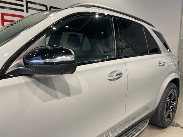 Used 2025 Mercedes-Benz GLE 450e 4MATIC w/ AMG Line Exterior image 11