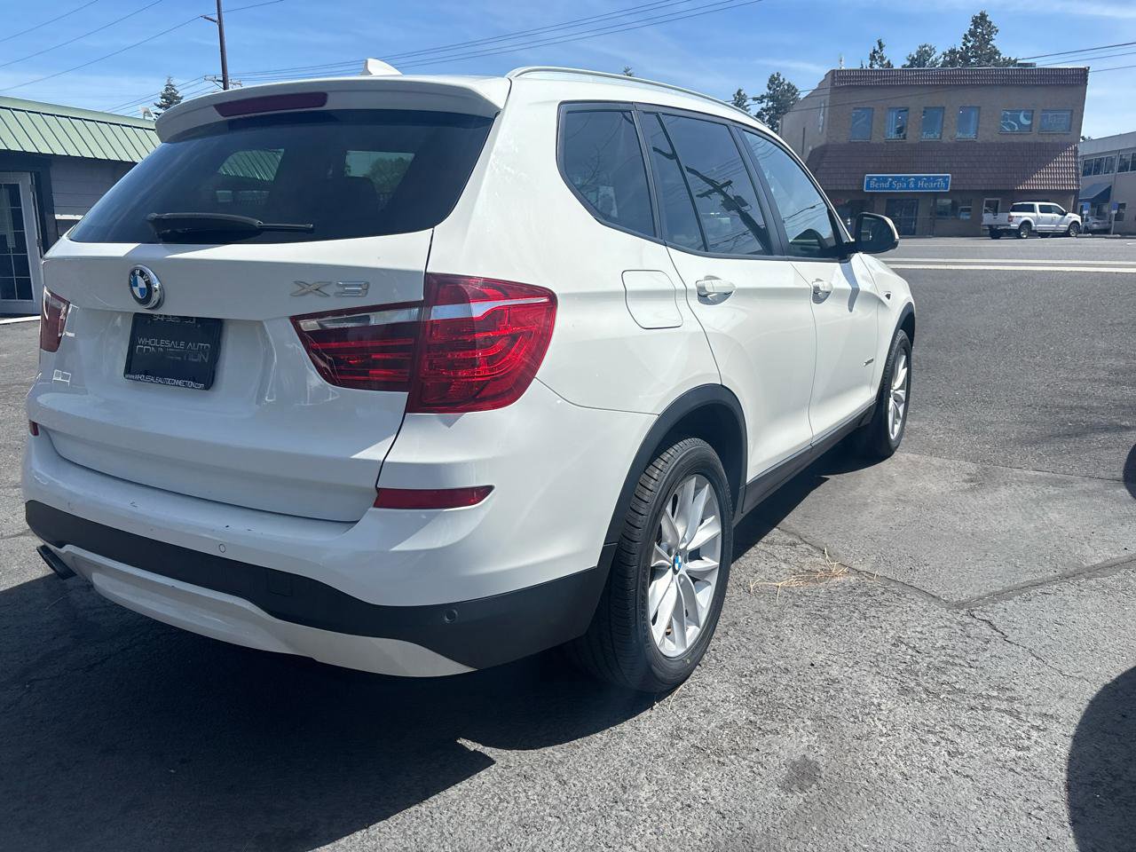 Used 2017 BMW X3 xDrive28i w/ Driving Assistance Package AWD/4WD image 6