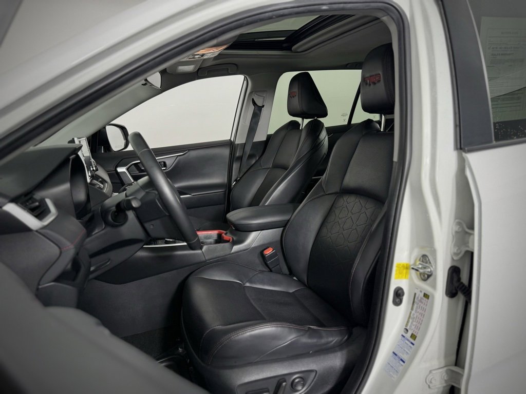 Used 2020 Toyota RAV4 TRD Off-Road image 5