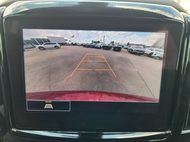 Used 2023 Chevrolet Traverse LT FWD image 16