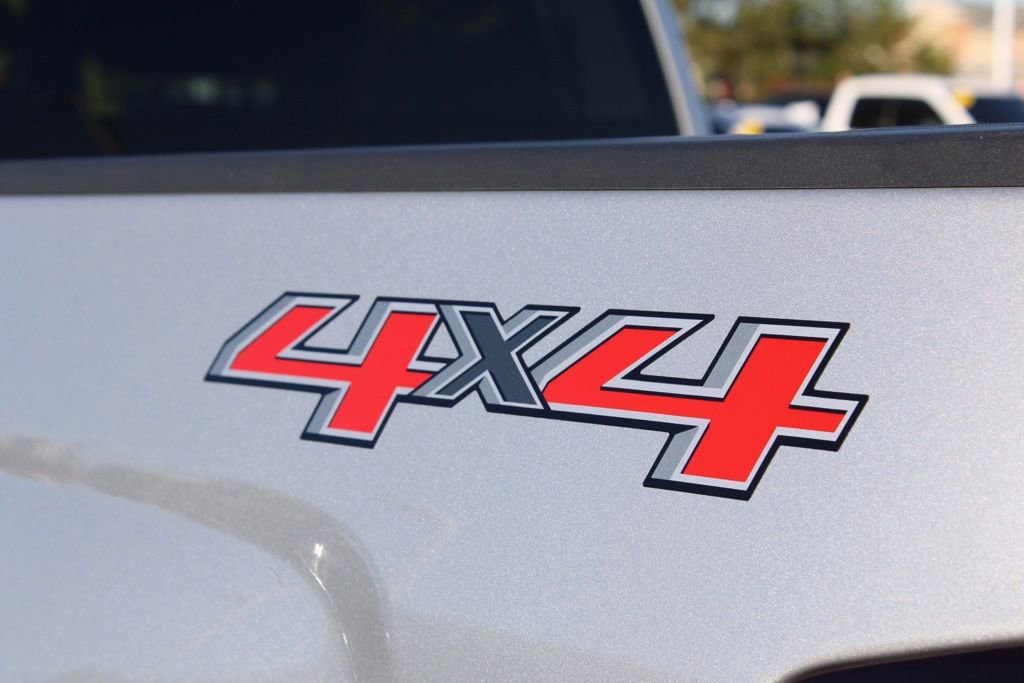 Used 2017 Chevrolet Silverado 1500 LT w/ All Star Edition image 11