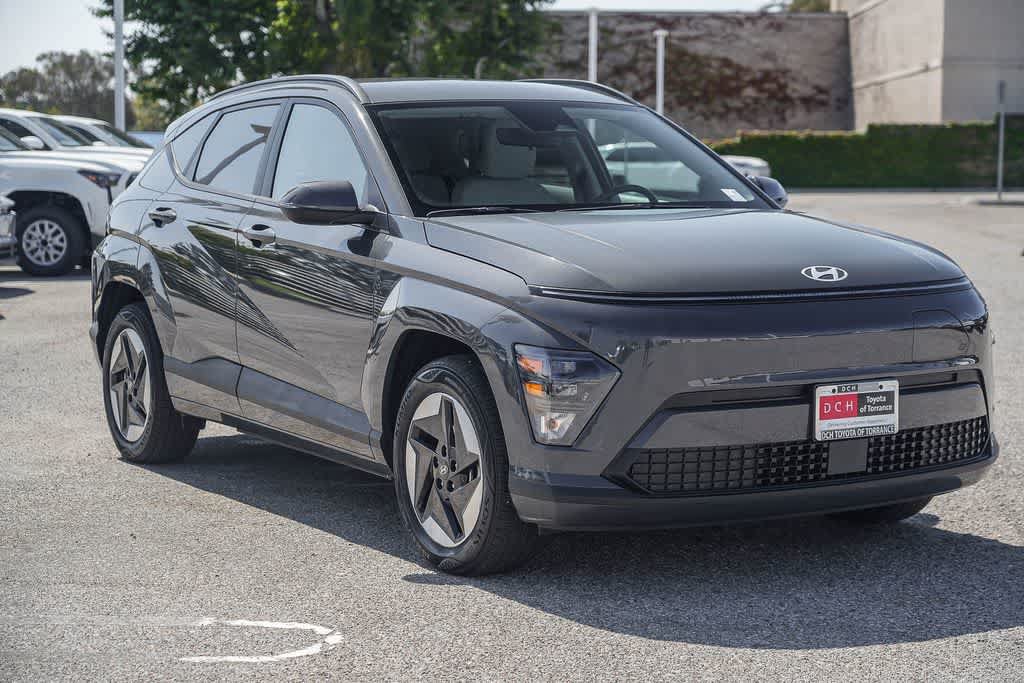 Used 2024 Hyundai Kona SEL FWD image 5