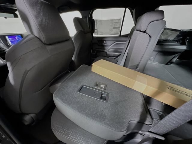 New 2026 Toyota 4Runner SR5 AWD/4WD image 26