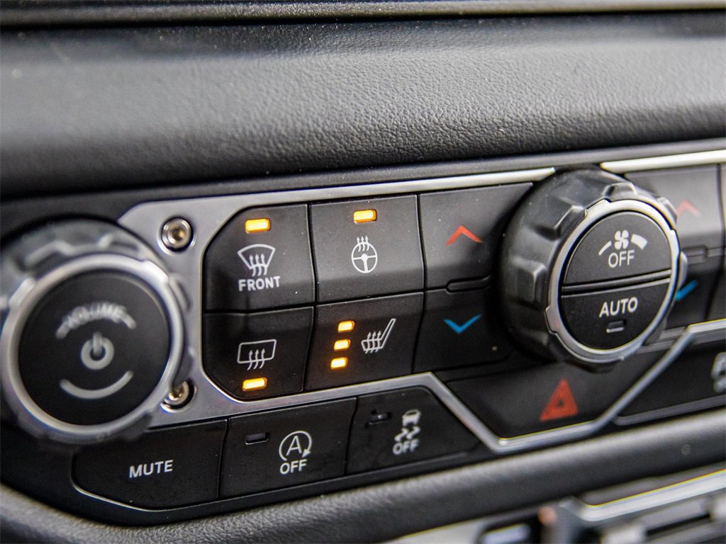 Used 2025 Jeep Wrangler Unlimited Rubicon image 36