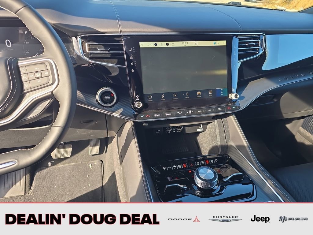 New 2026 Jeep Grand Wagoneer L Summit w/ Premium Group III image 17