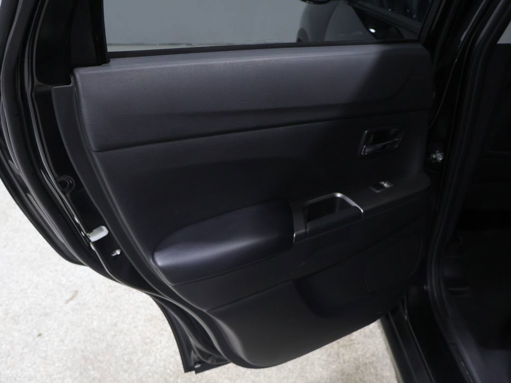 Used 2025 Mitsubishi Outlander Sport AWD image 18