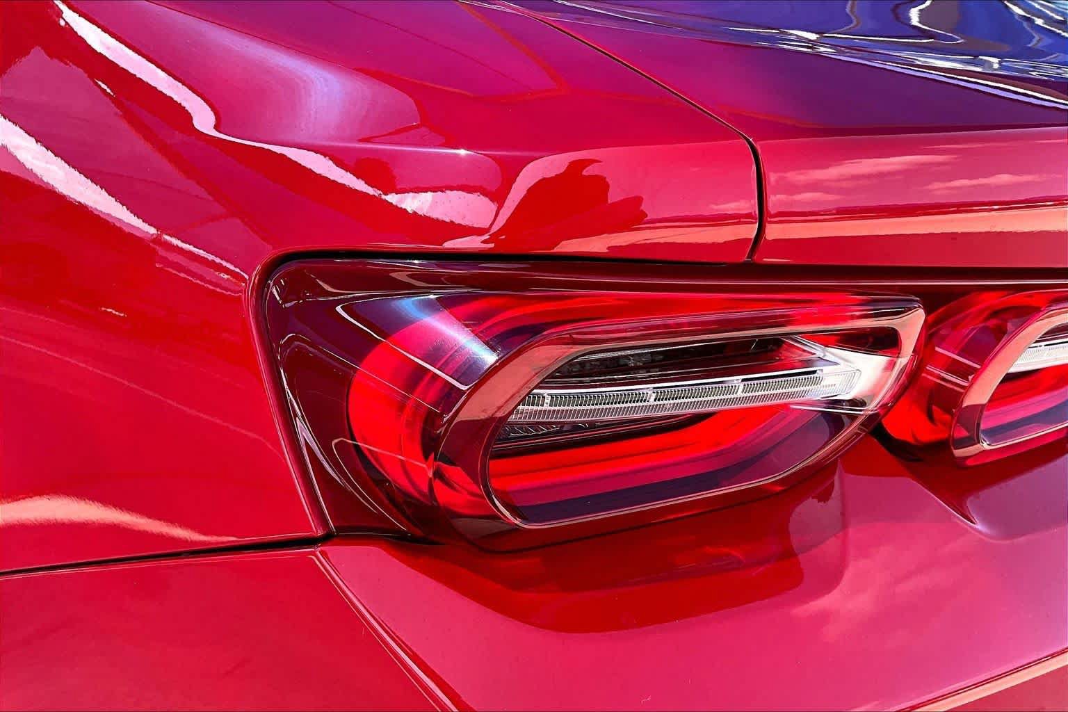 Used 2022 Chevrolet Camaro LT RWD image 27