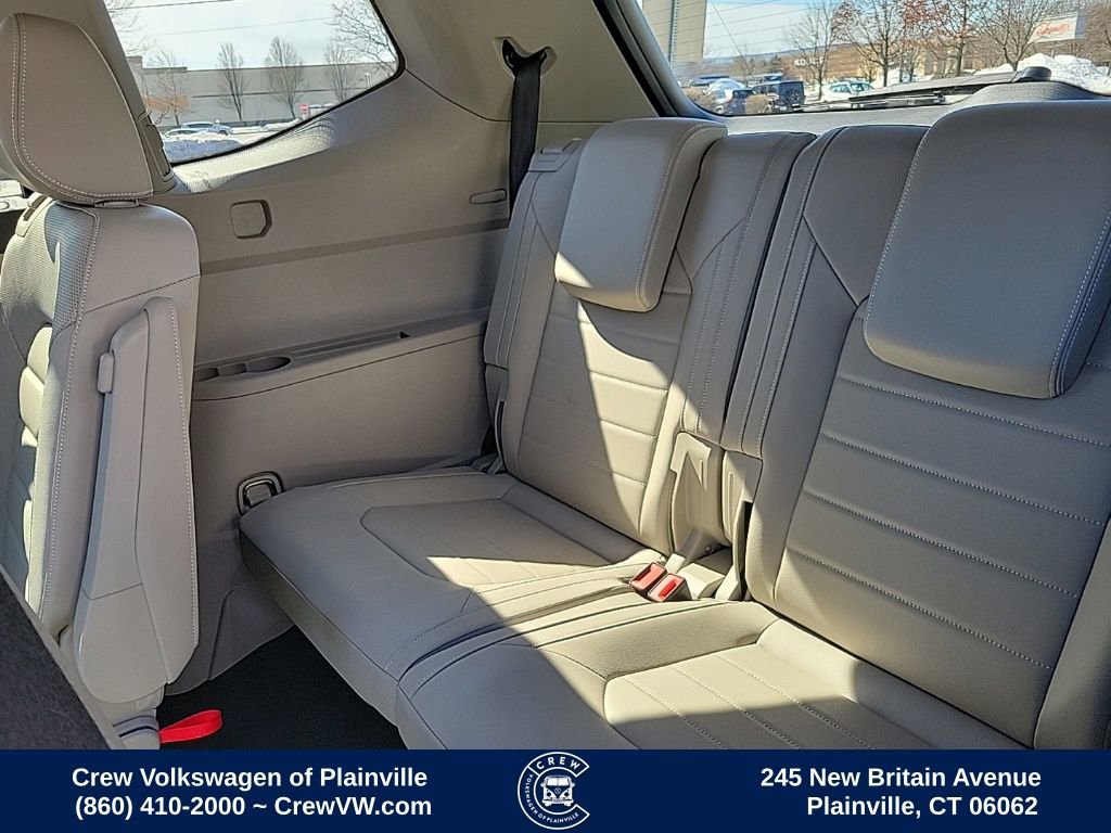Certified 2025 Volkswagen Atlas SEL image 50