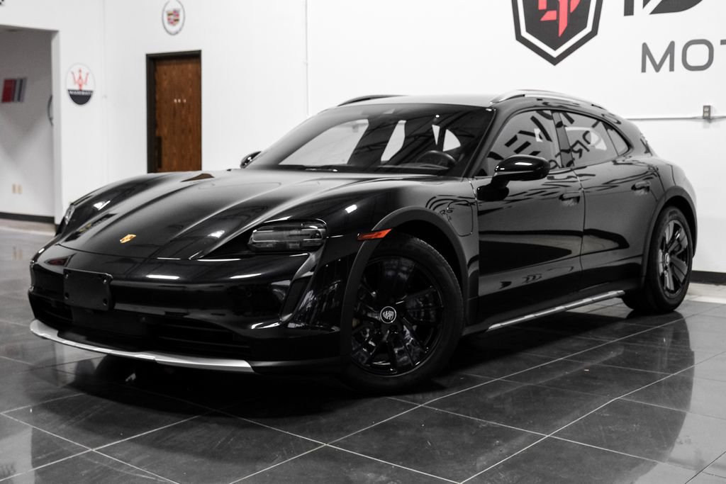 Used 2023 Porsche Taycan 4 Cross Turismo image 8