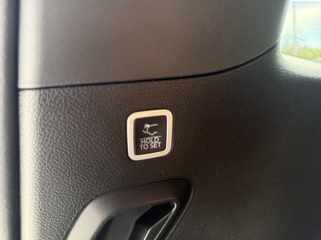 New 2026 Jeep Grand Wagoneer Limited w/ HD Trailer Tow Package image 21