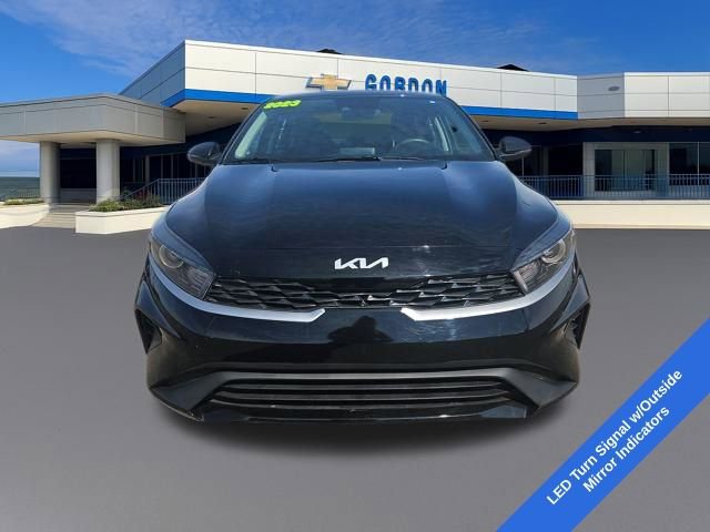 Used 2023 Kia Forte LXS w/ LXS Technology Package image 9