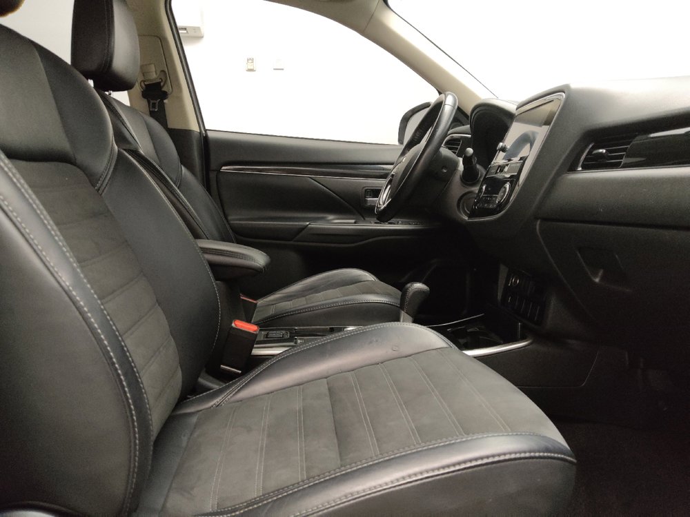 Used 2019 Mitsubishi Outlander SE FWD image 21