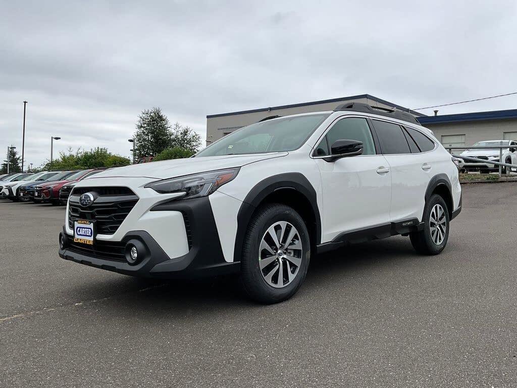 Certified 2025 Subaru Outback Premium AWD/4WD image 4