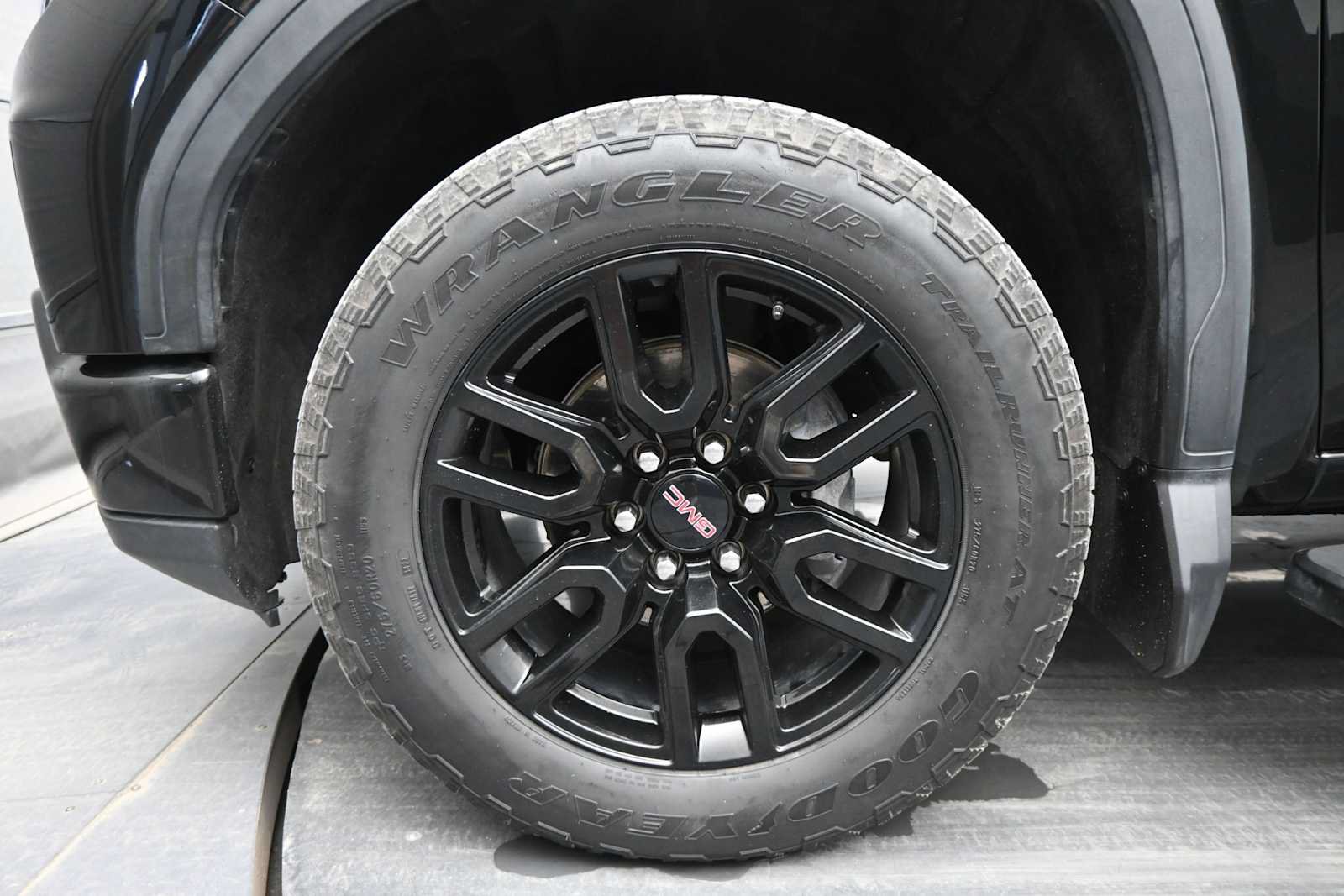 Used 2023 GMC Sierra 1500 Elevation AWD/4WD image 10