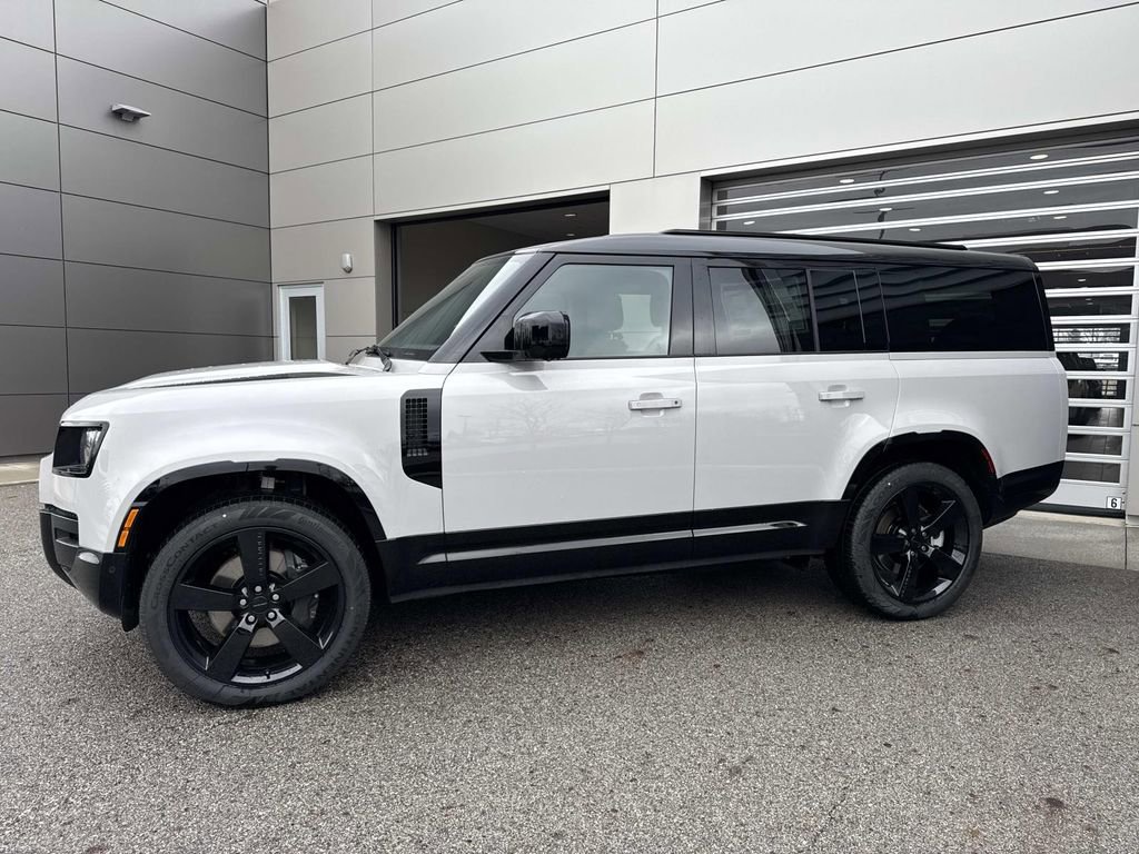 New 2026 Land Rover Defender 130 X-Dynamic SE image 3