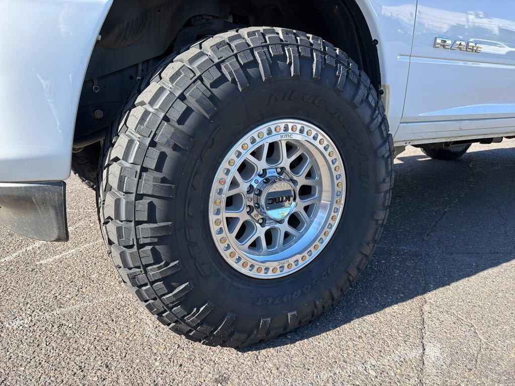 Used 2026 RAM 2500 Laramie AWD/4WD image 2
