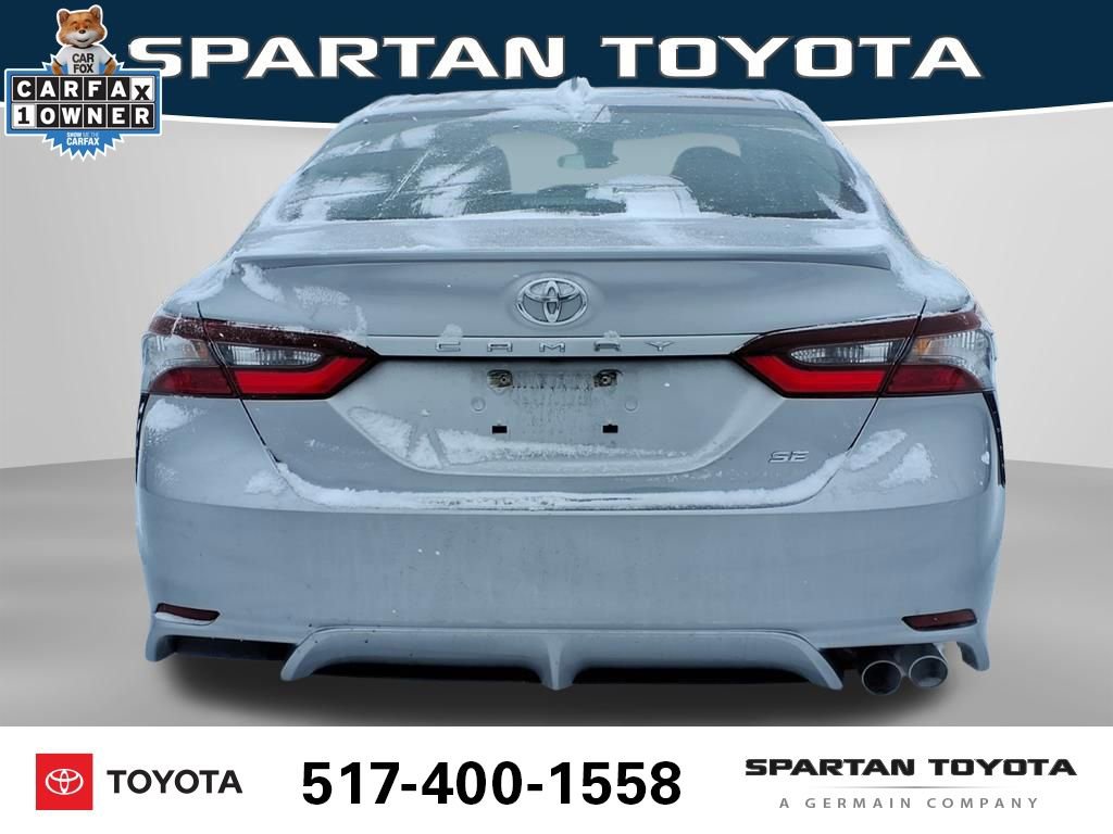Used 2024 Toyota Camry SE image 8