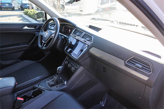 Used 2021 Volkswagen Tiguan SEL image 22