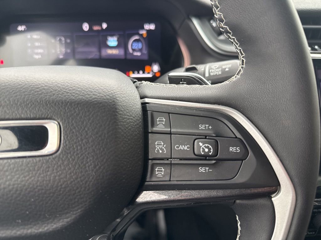 Certified 2023 Jeep Grand Cherokee Altitude image 24